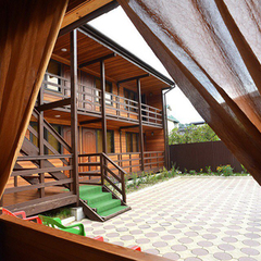 Эко-отель Вуд Хаус, Сухум