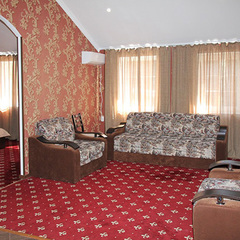 Гостиница Никополи, Гудаута