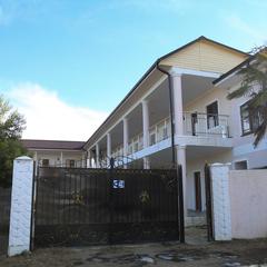 Отель Платан-1, Гагра