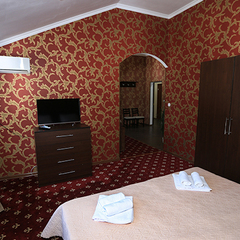 Гостиница Никополи, Гудаута