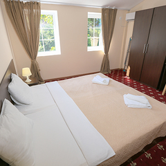 Гостиница Никополи, Гудаута