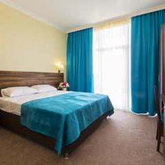 Отель Золотой якорь, Гудаута