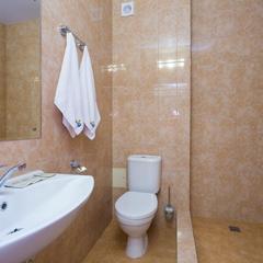 Отель Золотой якорь, Гудаута