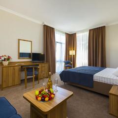 Отель Золотой якорь, Гудаута