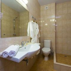 Отель Золотой якорь, Гудаута