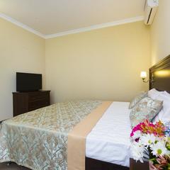 Отель Золотой якорь, Гудаута