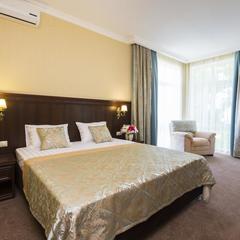 Отель Золотой якорь, Гудаута