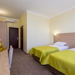 Отель Золотой якорь, Гудаута