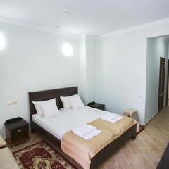 Отель Акра, Сухум