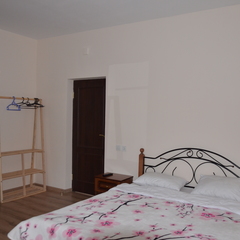 Отель Лайм, Сухум