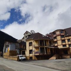 Отель Кураж, Домбай, Республика Карачаево-Черкесия 