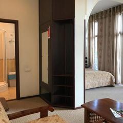 Отель Флора, Адлер, Краснодарский край