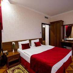 Отель Shine House, Адлер, Краснодарский край