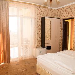 Гостевой дом Leo Grand, Адлер, Краснодарский край