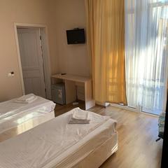 Гостевой дом Leo Grand, Адлер, Краснодарский край