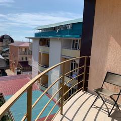 Гостевой дом Leo Grand, Адлер, Краснодарский край