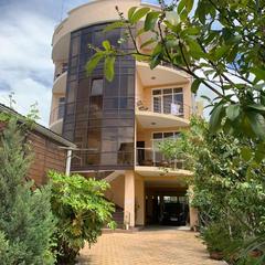 Гостевой дом Leo Grand, Адлер, Краснодарский край