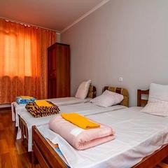 Гостевой дом 7 фиалок, Адлер, Краснодарский край