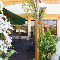 Отель Лаура, Адлер, Краснодарский край