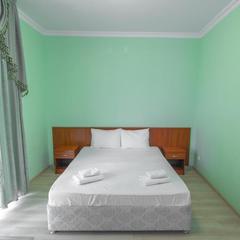 Отель Аквамарин-Парк, Адлер, Краснодарский край