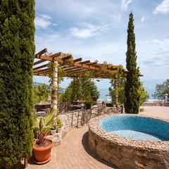 Отель Forest, Алупка, Крым