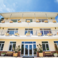 Усадьба У графского парка, Алупка, Крым