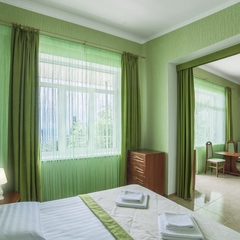 Усадьба У графского парка, Алупка, Крым