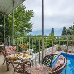 Усадьба У графского парка, Алупка, Крым