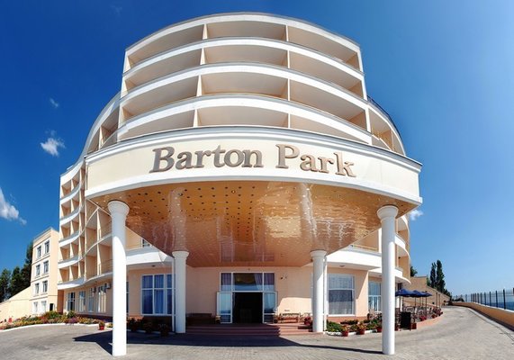 Barton Park — фото 1