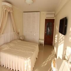 Отель La Bonne Maison, Алушта, Крым