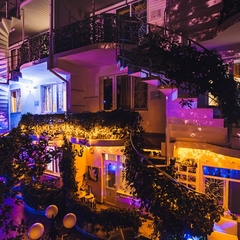 Гостиница Летучая мышь, Алушта, Крым