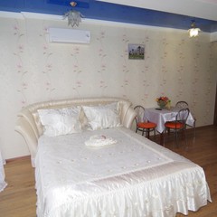 Гостевой дом Гостиный дом У Ярославовны, Алушта, Крым