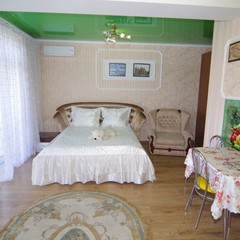 Гостевой дом Гостиный дом У Ярославовны, Алушта, Крым