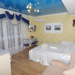 Гостевой дом Гостиный дом У Ярославовны, Алушта, Крым