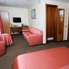 Гостиница Венеция, Артем, Приморский край