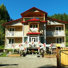 Гостевой дом Усадьба Жар-Птица, Белокуриха, Республика Алтай