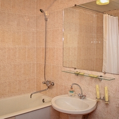 Гостиница Малибу, Большой Камень, Приморский край