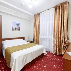 Гостиница Центральная (бывшая "Чернигов"), Брянск, Брянская область