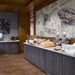 Отель DoubleTree By Hilton Moscow - Vnukovo Airport, Внуково, Московская область