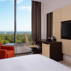 Отель DoubleTree By Hilton Moscow - Vnukovo Airport, Внуково, Московская область
