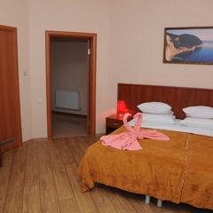 Мини-гостиница Камелот, Геленджик, Краснодарский край