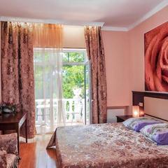 Мини-гостиница Камелот, Геленджик, Краснодарский край