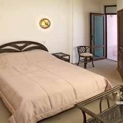 Отель Веселый Хотэй, Гурзуф, Крым