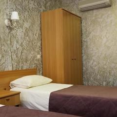 Отель Четыре короны, Дмитров, Московская область