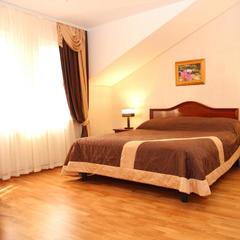 Отель Четыре короны, Дмитров, Московская область