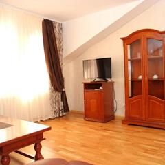 Отель Четыре короны, Дмитров, Московская область