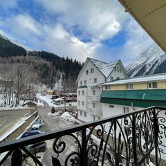 Гостиница Снежная королева Домбай, Домбай, Республика Карачаево-Черкесия 