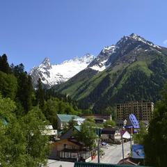 Гостиница Снежная королева Домбай, Домбай, Республика Карачаево-Черкесия 