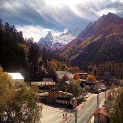 Гостиница Снежная королева Домбай, Домбай, Республика Карачаево-Черкесия 