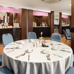 Отель Ramada By Wyndham Yekaterinburg Hotel & Spa, Екатеринбург, Свердловская область